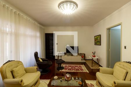 Sala de casa à venda com 3 quartos, 270m² em Vila Regente Feijó, São Paulo