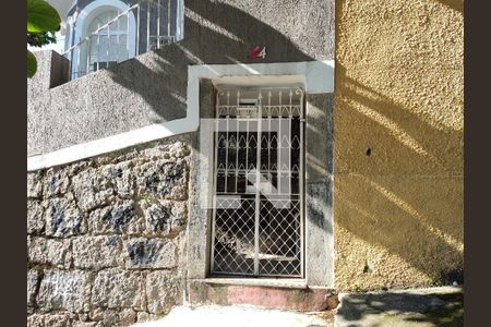 Apartamento à venda com 82m², 2 quartos e sem vaga Apartamento à venda com 82m², 2 quartos e sem vagaFachada