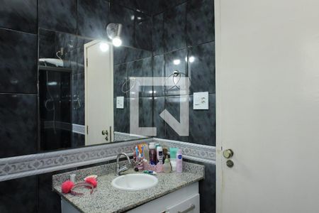 Apartamento à venda com 82m², 2 quartos e sem vagaBanheiro