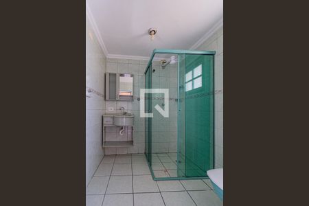 Banheiro da suíte de casa para alugar com 2 quartos, 76m² em Jardim Angela Maria, Carapicuíba