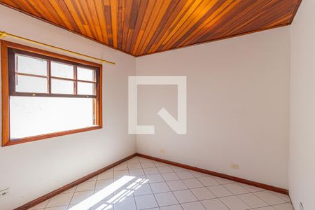 Casa para alugar com 76m², 2 quartos e 2 vagasSuíte