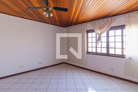 Casa para alugar com 76m², 2 quartos e 2 vagasSala