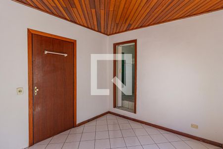 Casa para alugar com 76m², 2 quartos e 2 vagasSuíte