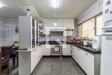 Casa à venda com 288m², 3 quartos e 4 vagasCozinha