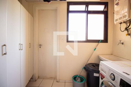 Apartamento à venda com 83m², 3 quartos e 2 vagasÁrea de Serviço