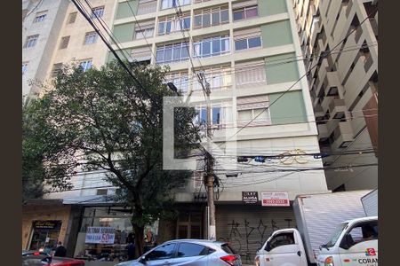 Apartamento à venda com 76m², 2 quartos e sem vaga Apartamento à venda com 76m², 2 quartos e sem vagaFachada