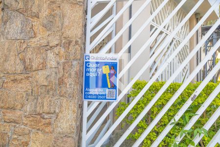 Apartamento à venda com 48m², 2 quartos e 1 vaga Apartamento à venda com 48m², 2 quartos e 1 vagaPlaquinha