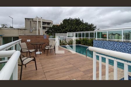 Apartamento à venda com 70m², 2 quartos e 1 vagaÁrea comum - Piscina