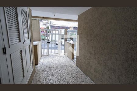Apartamento à venda com 70m², 2 quartos e 1 vagaFachada e portaria