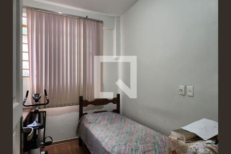 Casa à venda com 210m², 5 quartos e 3 vagas Casa à venda com 210m², 5 quartos e 3 vagasQuarto 5