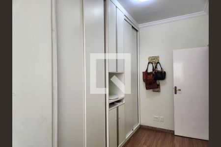 Casa à venda com 210m², 5 quartos e 3 vagas Casa à venda com 210m², 5 quartos e 3 vagasQuarto 3