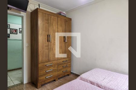 Casa à venda com 210m², 5 quartos e 3 vagas Casa à venda com 210m², 5 quartos e 3 vagasQuarto 4