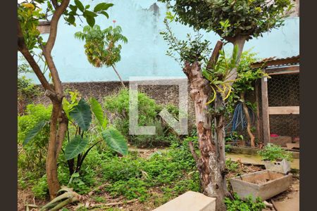 Casa à venda com 210m², 5 quartos e 3 vagas Casa à venda com 210m², 5 quartos e 3 vagasQuintal