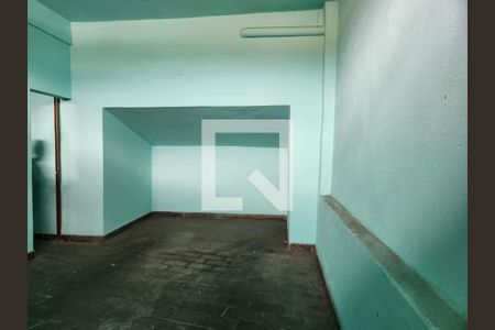 Casa à venda com 210m², 5 quartos e 3 vagas Casa à venda com 210m², 5 quartos e 3 vagasGaragem