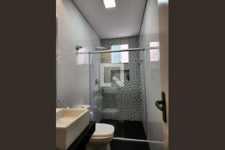 Casa à venda com 210m², 5 quartos e 3 vagas Casa à venda com 210m², 5 quartos e 3 vagasBanheiro