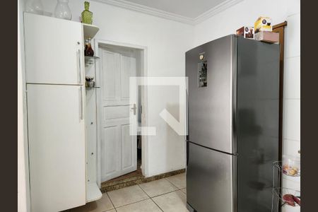 Casa à venda com 210m², 5 quartos e 3 vagas Casa à venda com 210m², 5 quartos e 3 vagasCozinha