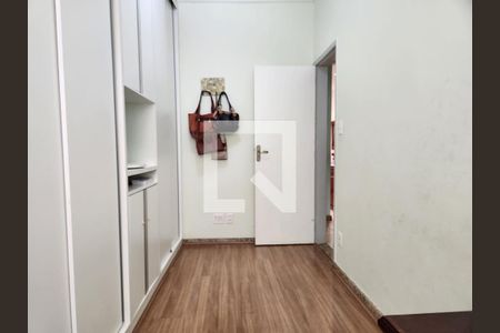 Casa à venda com 210m², 5 quartos e 3 vagas Casa à venda com 210m², 5 quartos e 3 vagasQuarto 3