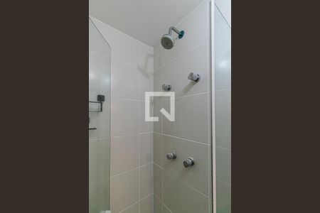 Banheiro de kitnet/studio para alugar com 1 quarto, 45m² em Vila Gomes Cardim, São Paulo