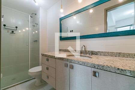 Banheiro de kitnet/studio para alugar com 1 quarto, 45m² em Vila Gomes Cardim, São Paulo