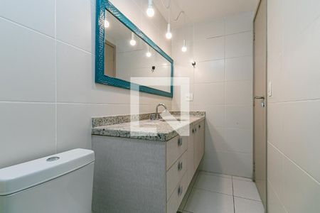 Banheiro de kitnet/studio para alugar com 1 quarto, 45m² em Vila Gomes Cardim, São Paulo
