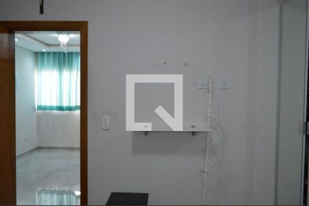 Quarto 1 de casa para alugar com 2 quartos, 38m² em Vila Antonieta, São Paulo