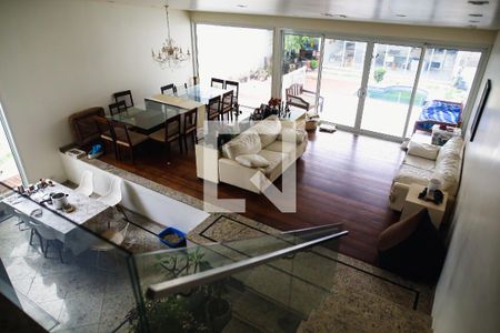 Casa à venda com 384m², 3 quartos e 5 vagasAcesso a Sala