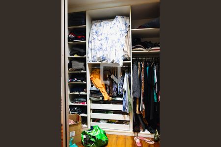 Casa à venda com 384m², 3 quartos e 5 vagasCloset da Suite 1