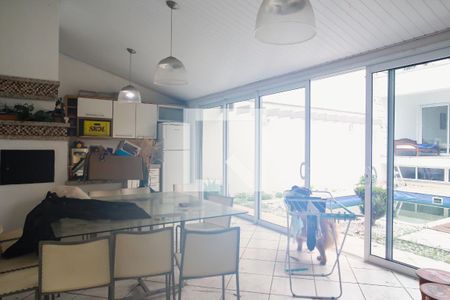 Casa à venda com 384m², 3 quartos e 5 vagasEdicula