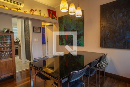 Sala  de apartamento para alugar com 3 quartos, 95m² em Bela Vista, São Paulo