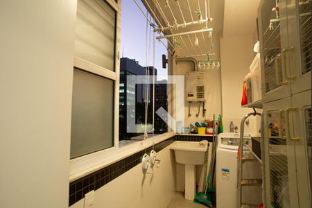 Apartamento para alugar com 95m², 3 quartos e 1 vagaÁrea de Serviço