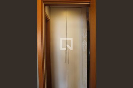 Apartamento para alugar com 139m², 4 quartos e 3 vagasArmário no Corredor