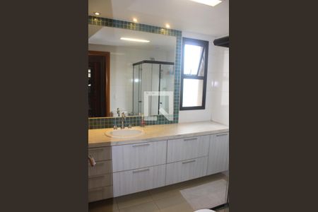 Apartamento para alugar com 139m², 4 quartos e 3 vagasBanheiro