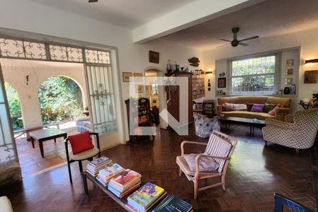 Sala de casa à venda com 4 quartos, 425m² em Cosme Velho, Rio de Janeiro
