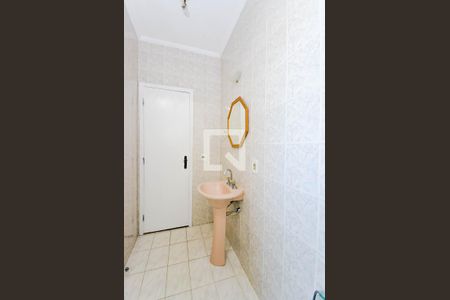 Apartamento à venda com 83m², 3 quartos e 1 vaga Apartamento à venda com 83m², 3 quartos e 1 vagaBanheiro Social