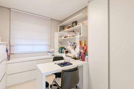Apartamento à venda com 146m², 3 quartos e 3 vagasHome office da suíte 2
