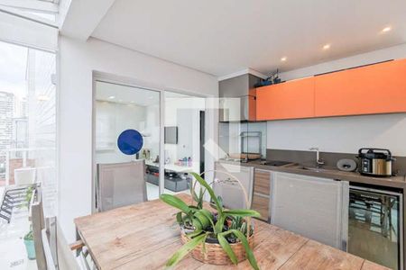 Apartamento à venda com 146m², 3 quartos e 3 vagasVaranda