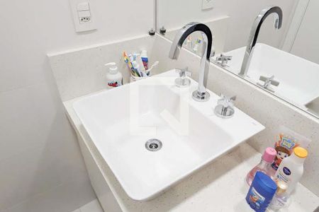 Apartamento à venda com 146m², 3 quartos e 3 vagasBanheiro da suíte 1