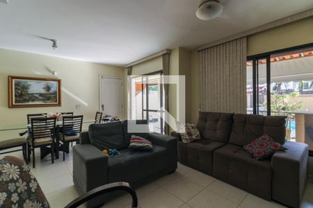 Sala de casa de condomínio à venda com 4 quartos, 142m² em Recreio dos Bandeirantes, Rio de Janeiro