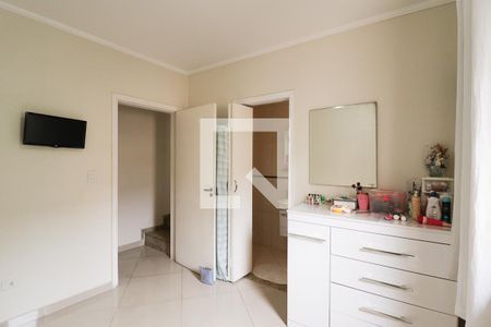 Casa à venda com 122m², 4 quartos e 2 vagasSuíte 2