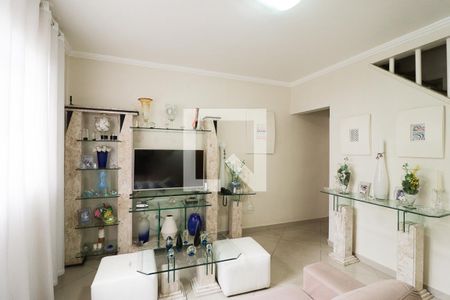 Sala de casa à venda com 4 quartos, 122m² em Vila Ester (zona Norte), São Paulo