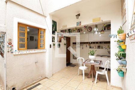 Casa à venda com 122m², 4 quartos e 2 vagasÁrea de Serviço e Churrasqueira