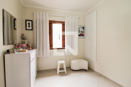 Casa à venda com 122m², 4 quartos e 2 vagasSuíte 2