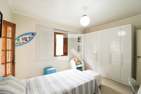 Casa à venda com 122m², 4 quartos e 2 vagasSuíte 3