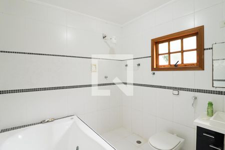 Casa à venda com 122m², 4 quartos e 2 vagasBanheiro da Suíte 1