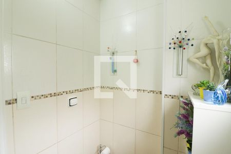 Casa à venda com 122m², 4 quartos e 2 vagasLavabo