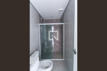 Banheiro de apartamento para alugar com 1 quarto, 29m² em Vila Invernada, São Paulo