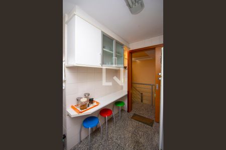 Apartamento à venda com 122m², 3 quartos e 2 vagasCozinha