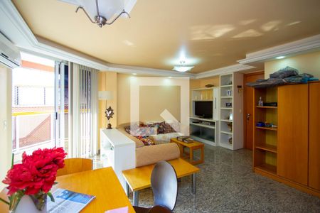 Sala de apartamento à venda com 3 quartos, 122m² em Icaraí, Niterói
