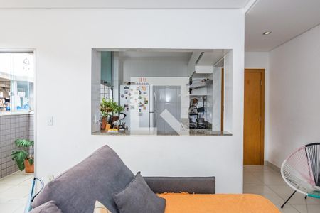Sala de apartamento à venda com 2 quartos, 70m² em Estoril, Belo Horizonte