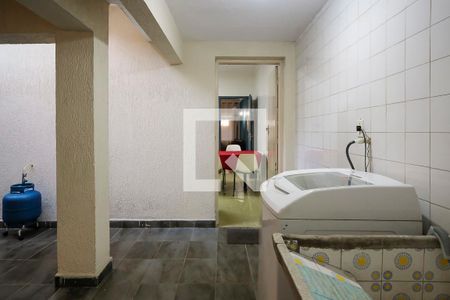 Casa à venda com 215m², 4 quartos e 2 vagasÁrea de Serviço